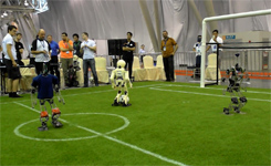 igus robot vs. AUT UofM