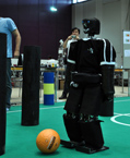 RoboCup 2009: Dynaped Obstacle Dribbling